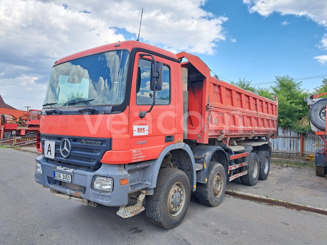 Мерседес 4141 самосвал. Mercedes-Benz Actros 4141. Mercedes Benz Actros 4141 k 8x4. Мерседес Актрос 4141 самосвал. Мерседес Актрос 4141 самосвал технические характеристики.